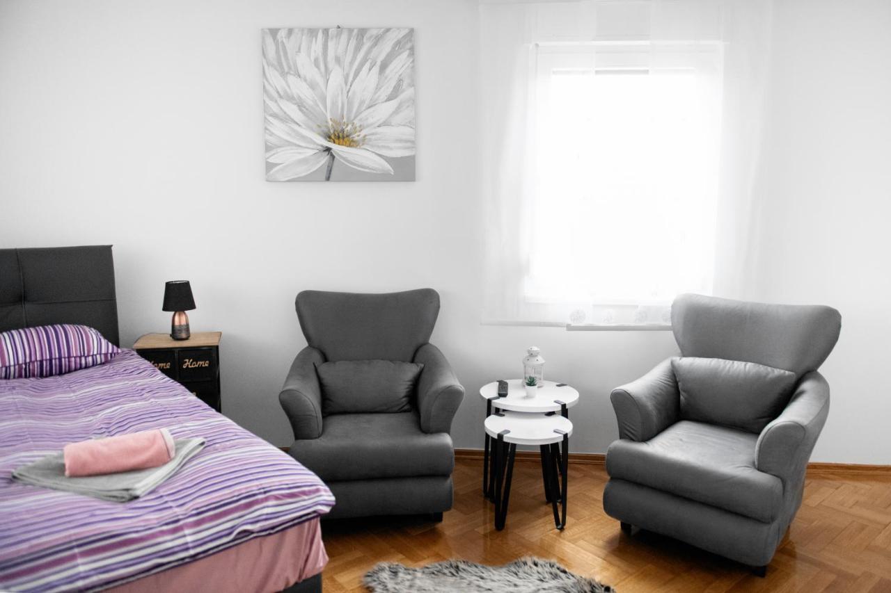 Flexible Selfcheckins 15 & 19 - Zagreb - Garage - Loggia - New - Apartments Repinc Exterior foto